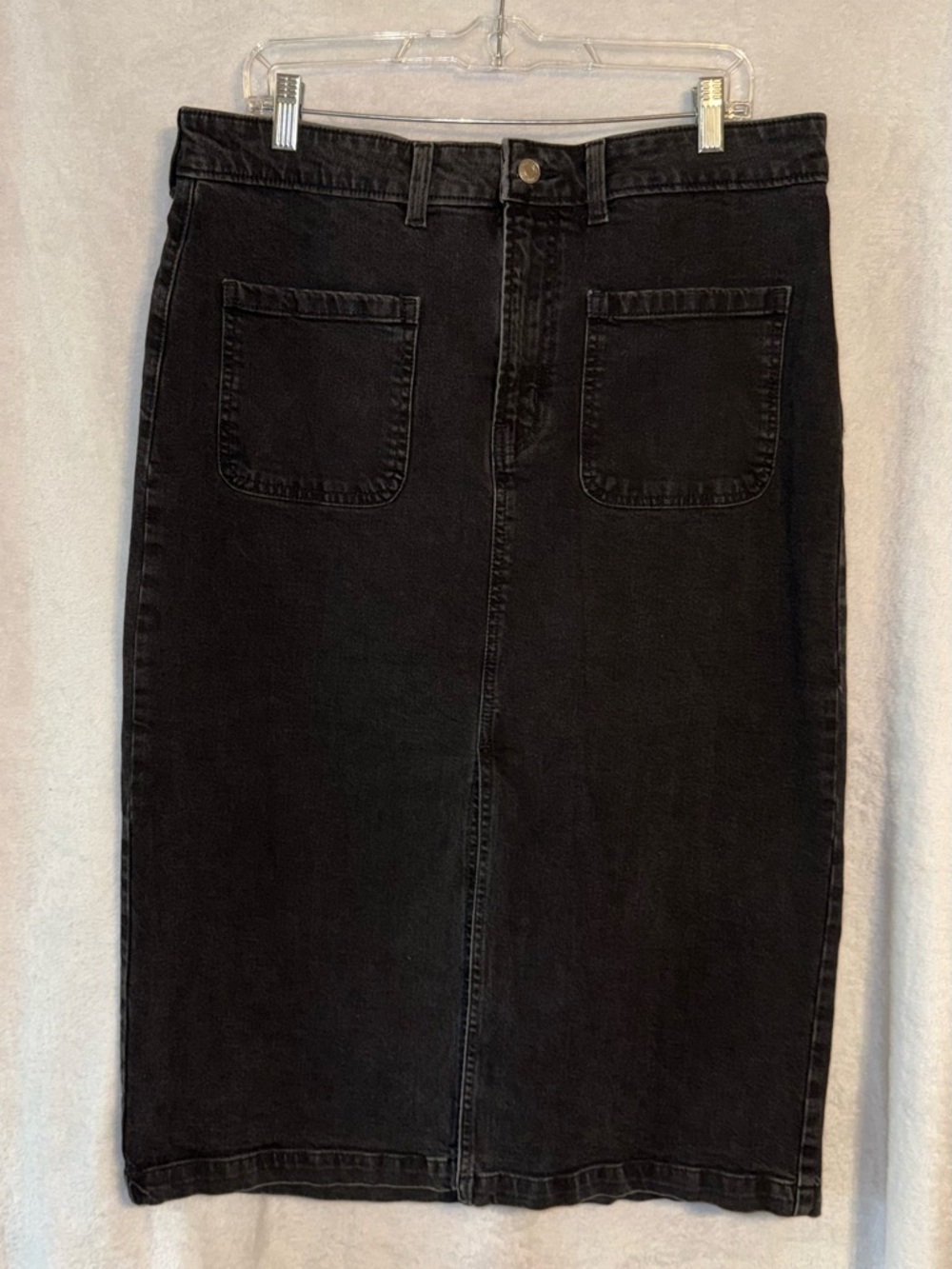 GAP size 14/32 Black Denim Skirt Pockets